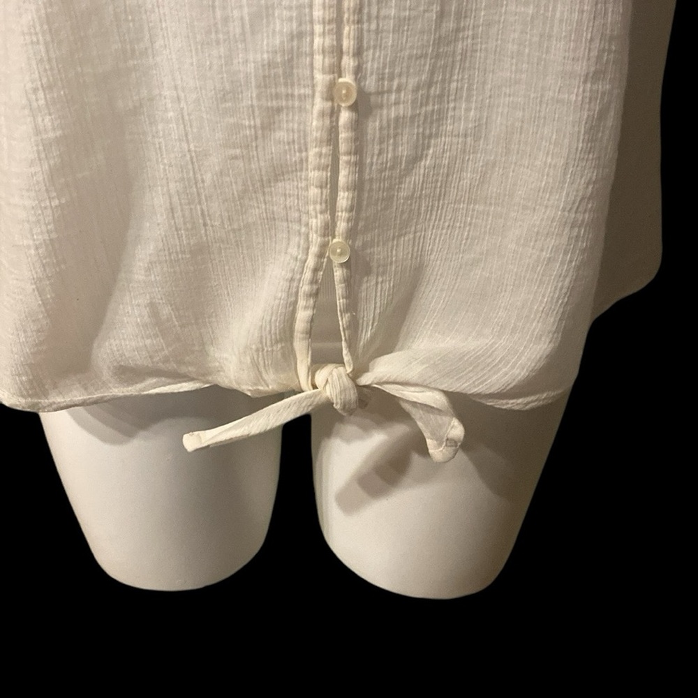 Lucky Brand Lightweight Gauze and Lace Romantic Top, Size 1X - Picture 3 of 9